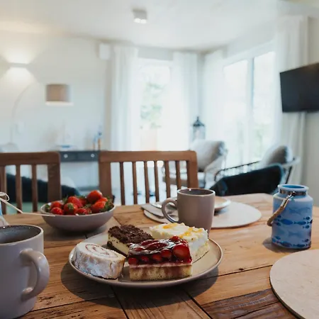 Neu Rügen Resørt Großzügige, Gemütliche Doppelhaushälfte Rasmus Mit Terrasse Sagard